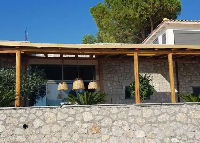 Sealine * Pefki (Rhodes)