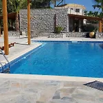 Sealine Tatil Evi Pefki