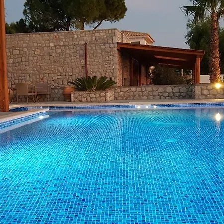 Sealine * Pefki (Rhodes)
